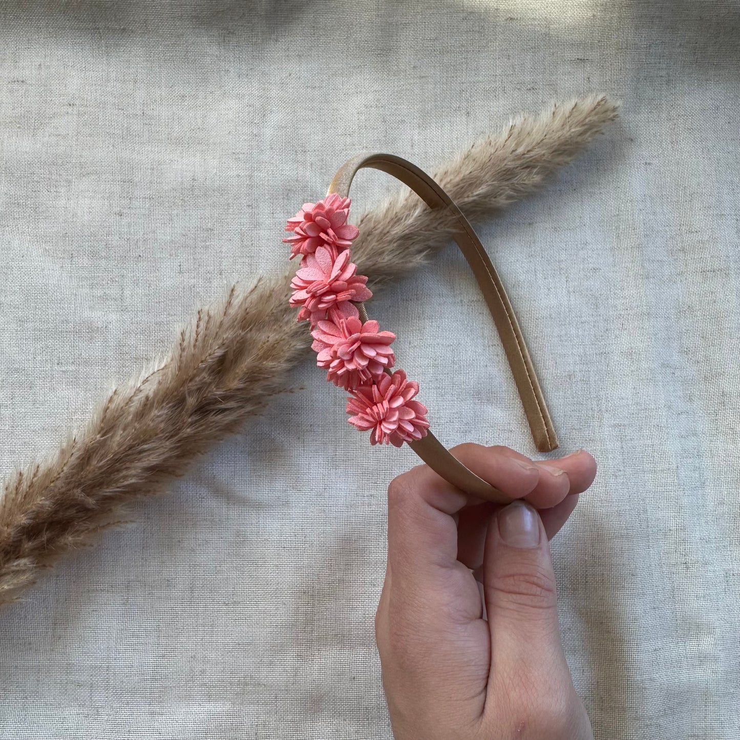 Diadeem | bloemen roze