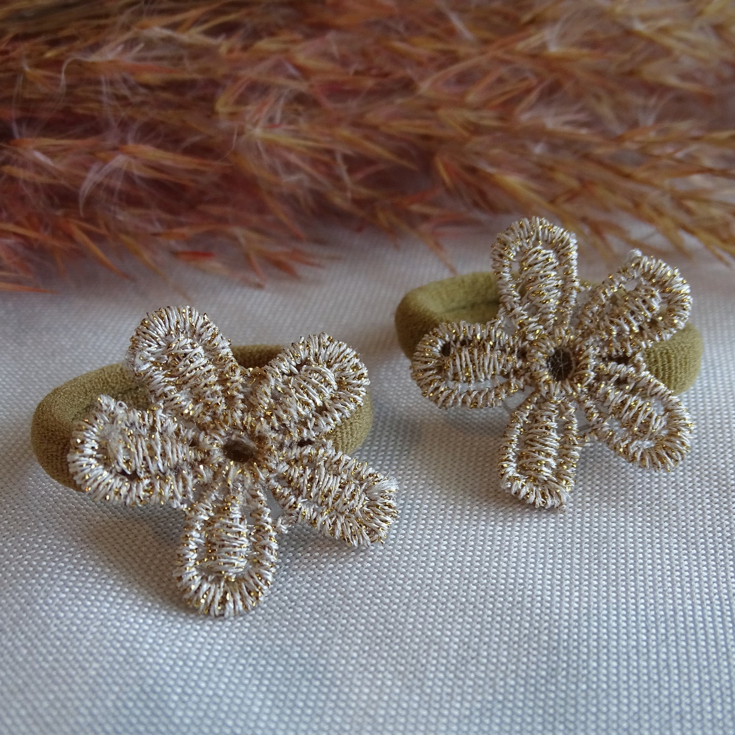 Elastiek | golden flower