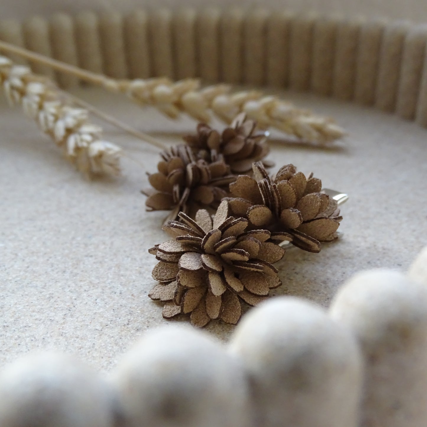 Alligator | Flora - bruin