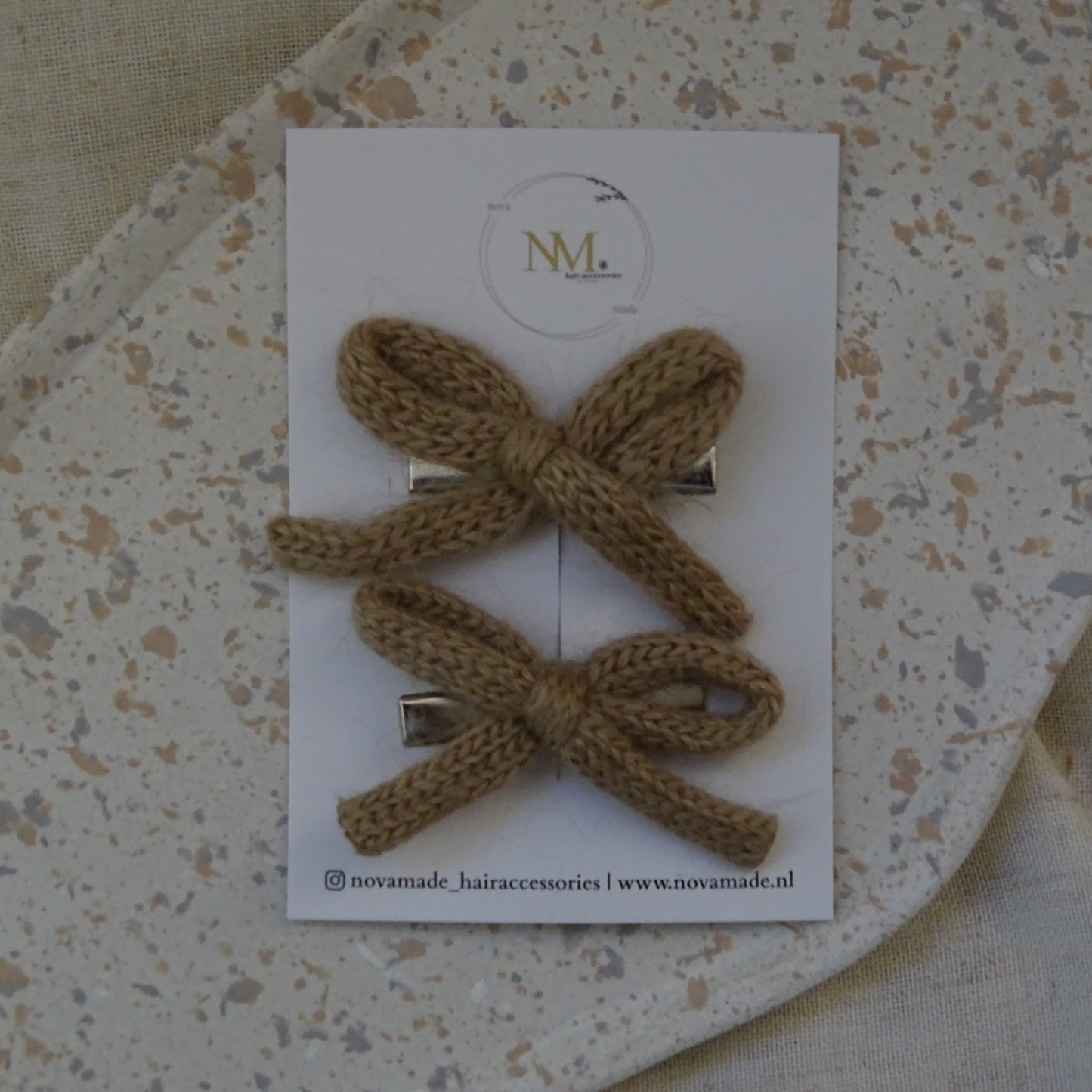 Alligator | wollen strik - licht bruin