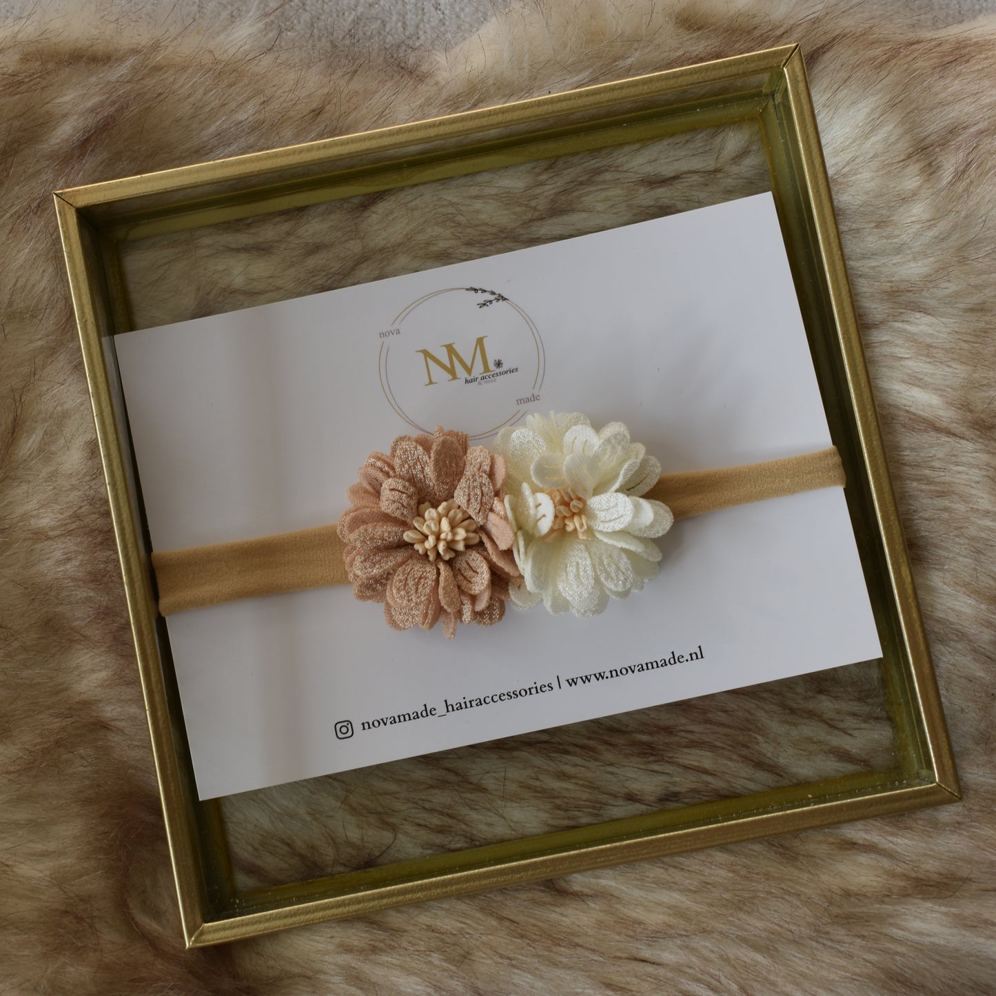 Lovely Wedding | nude flowers
