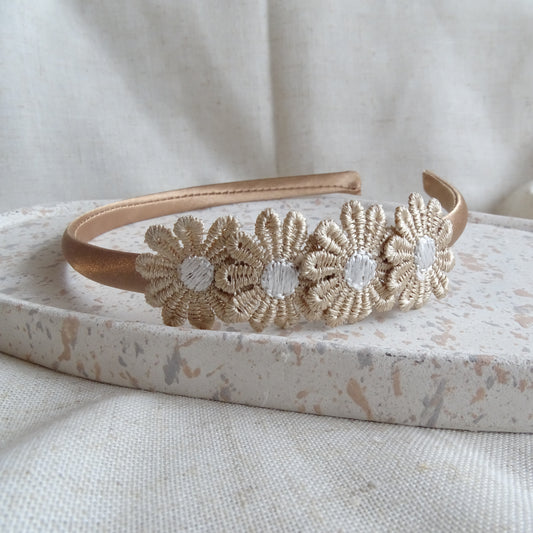 Diadeem - madelief beige