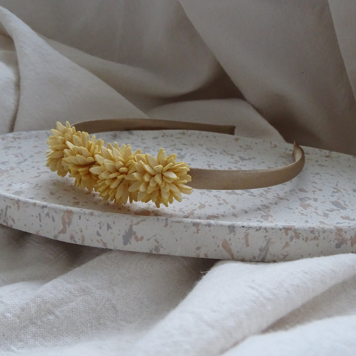 Diadeem | flora geel