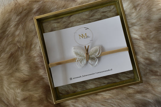 Lovely Wedding | sparkly butterfly