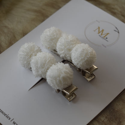 Lovely Wedding | white pompoms